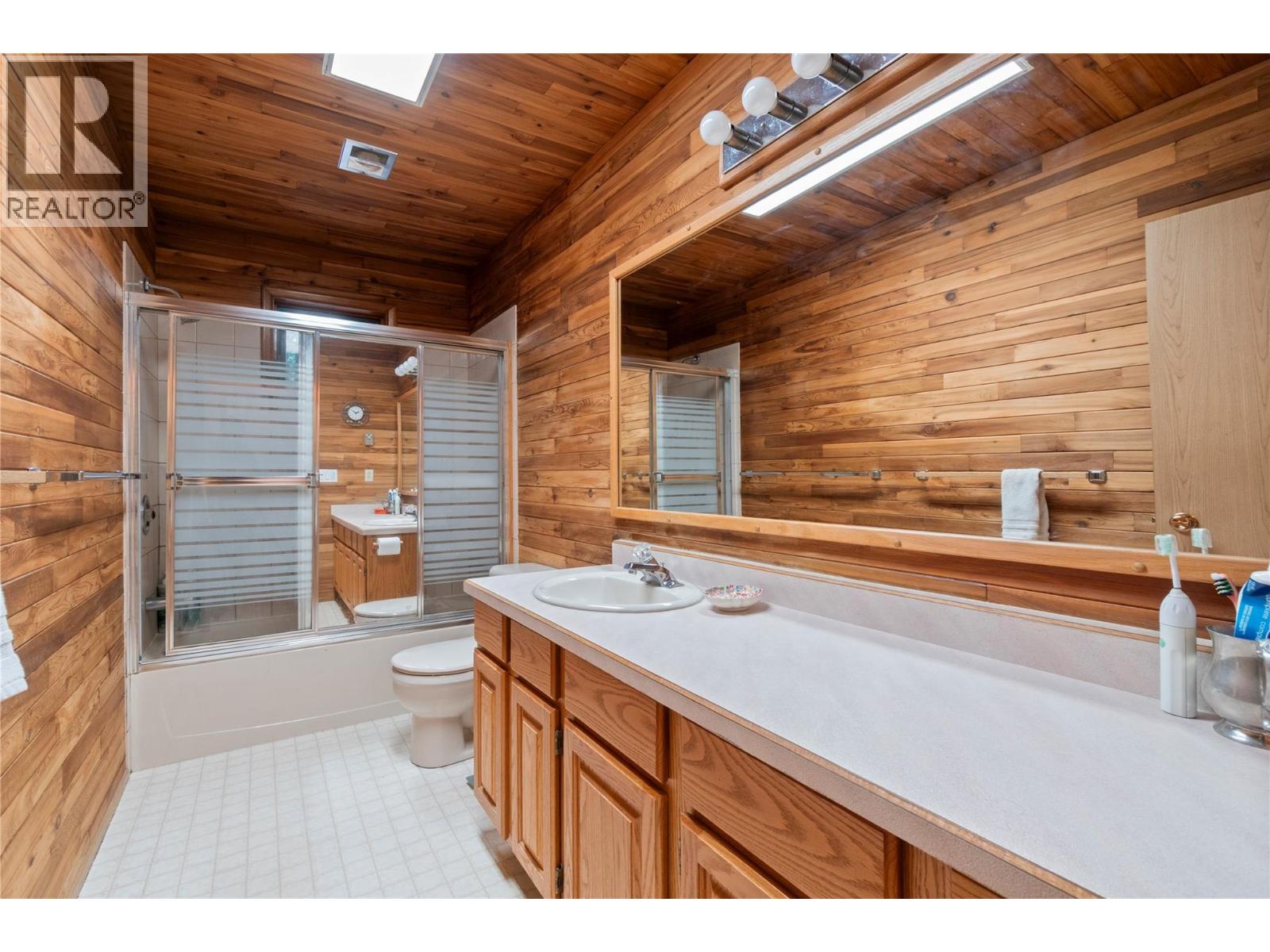 2849 Garland Road, Celista