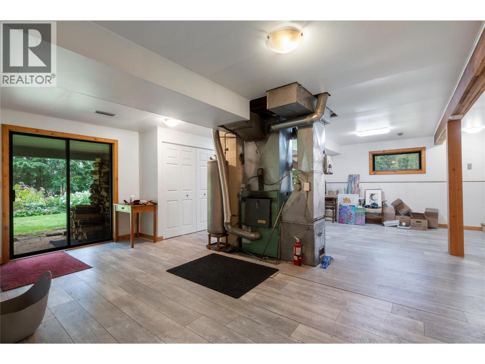 2849 Garland Road, Celista