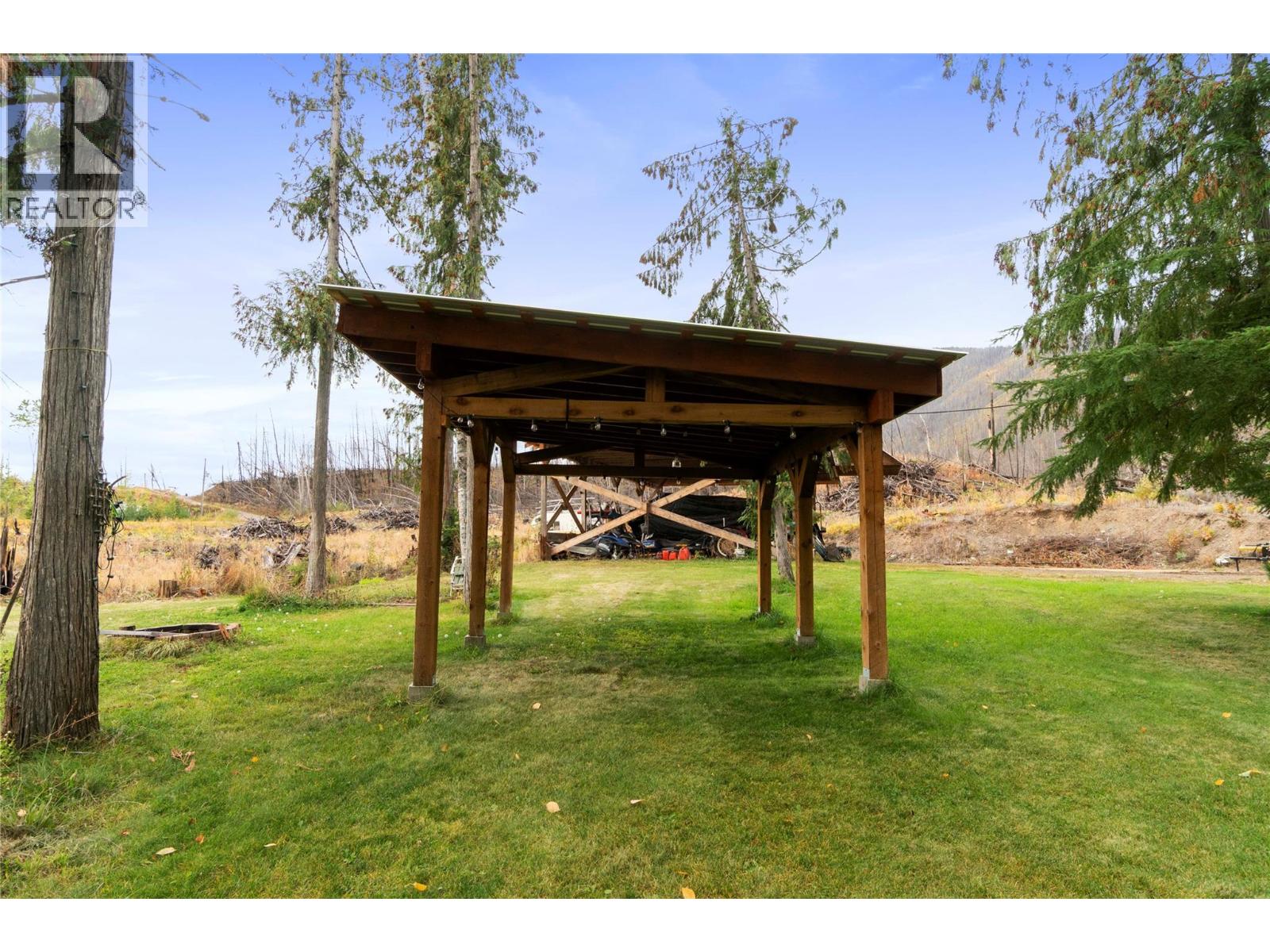 2849 Garland Road, Celista