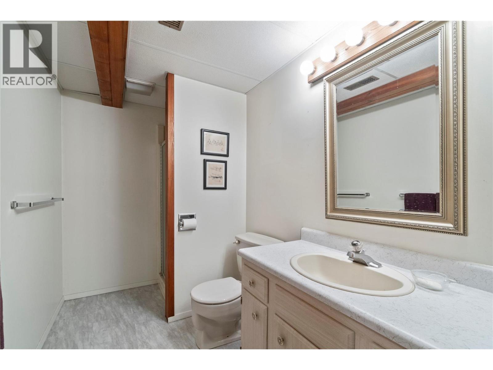 2849 Garland Road, Celista