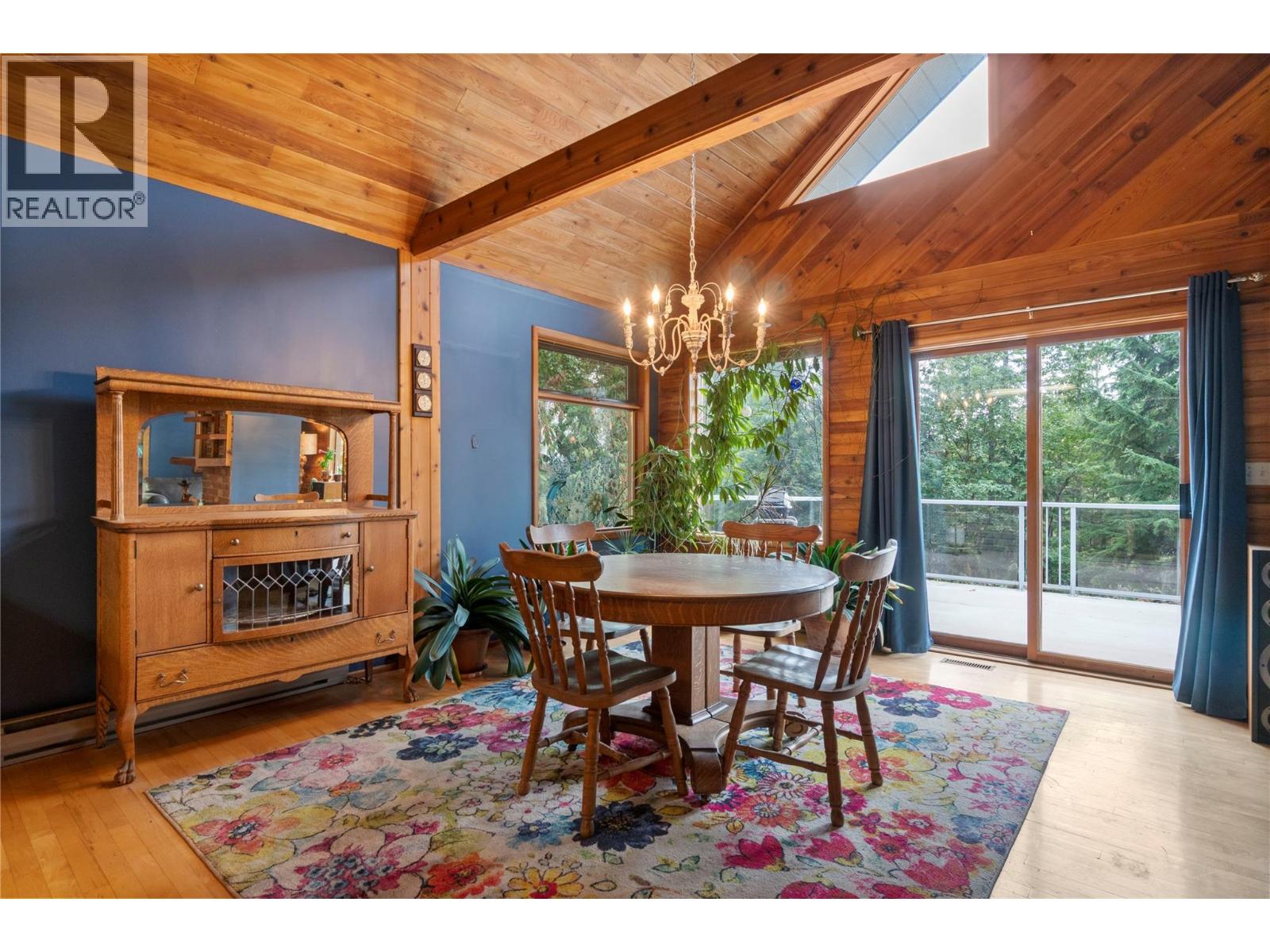 2849 Garland Road, Celista