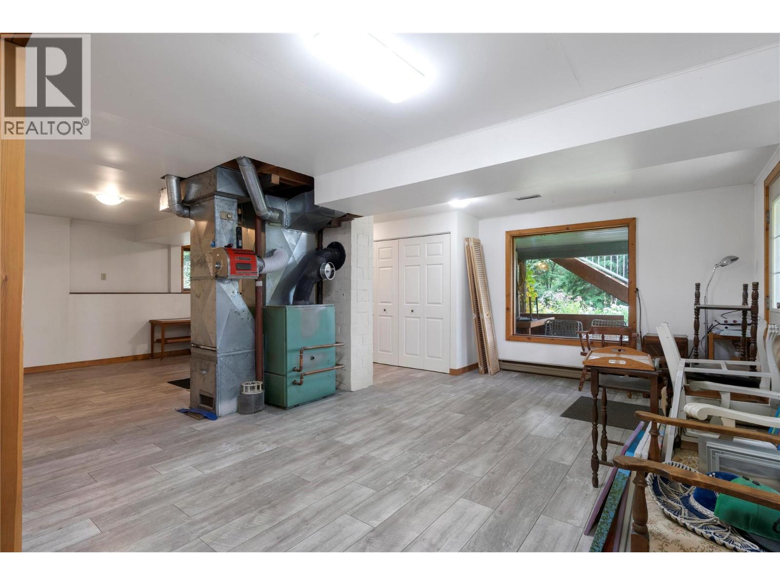 2849 Garland Road, Celista