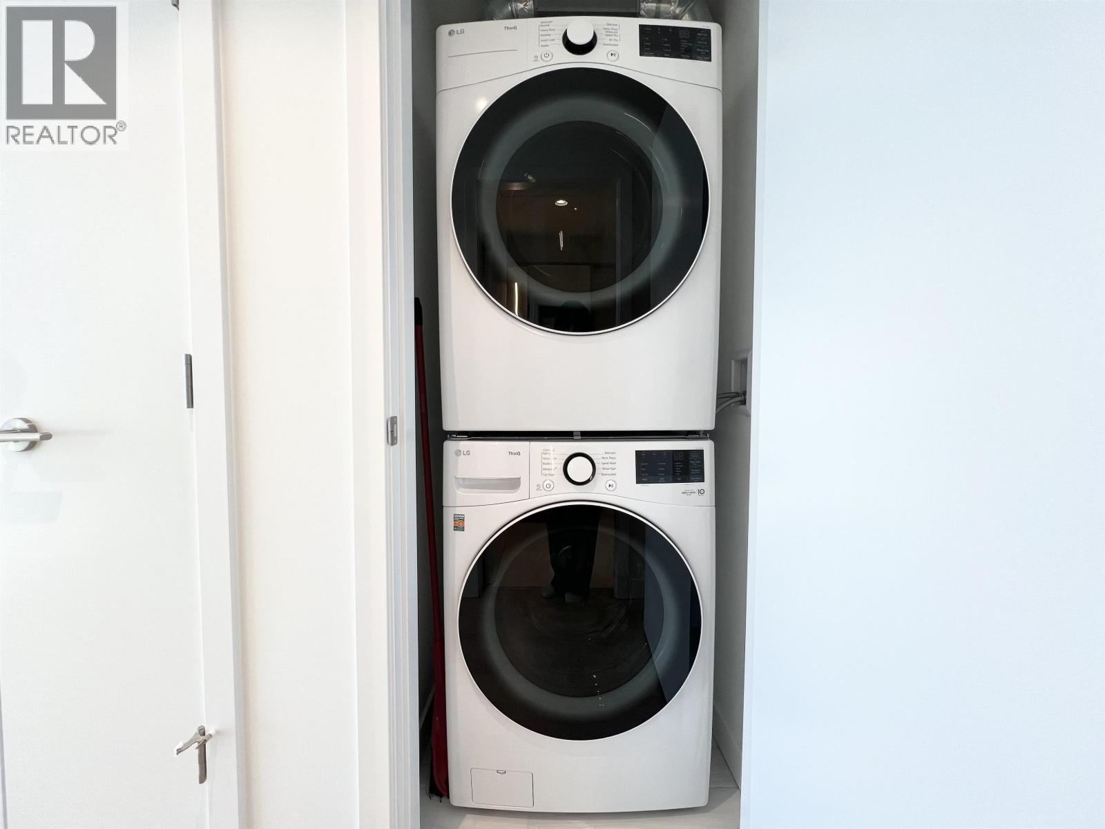 901 505 NELSON STREET, Coquitlam