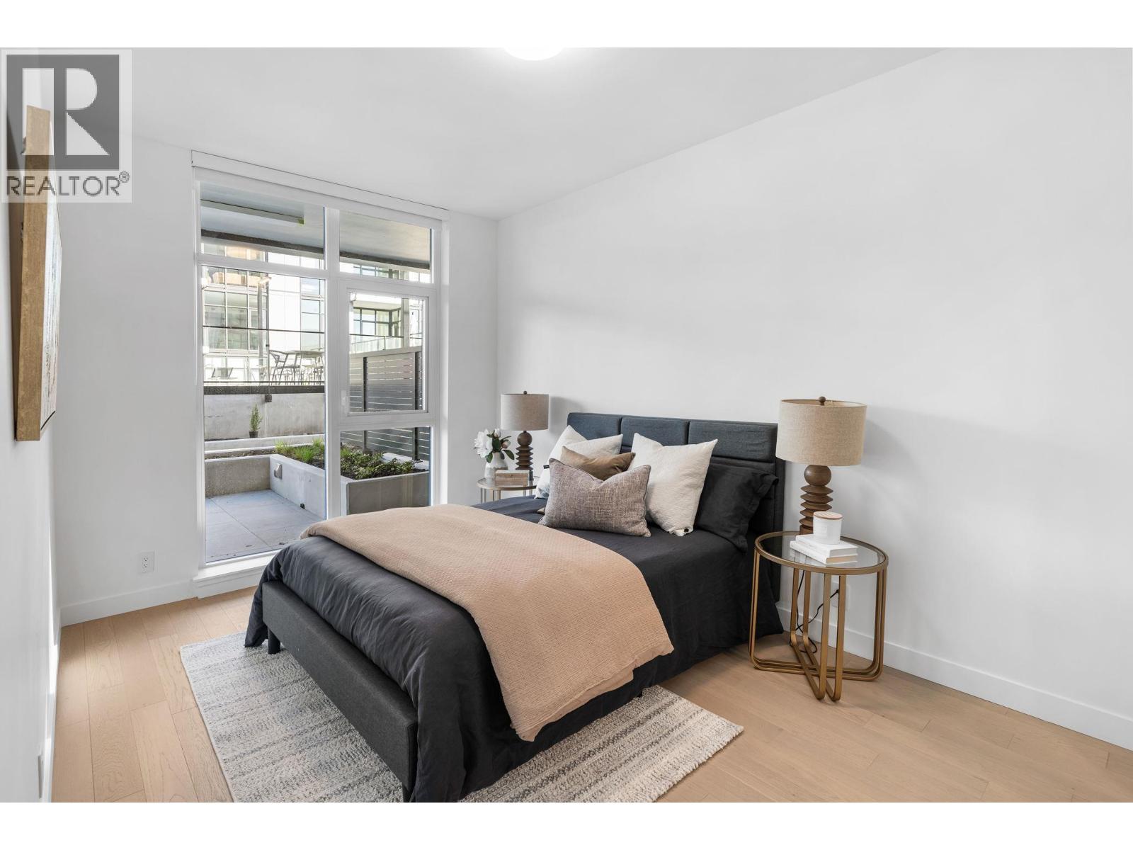 209 3409 Lakeshore Road, Kelowna