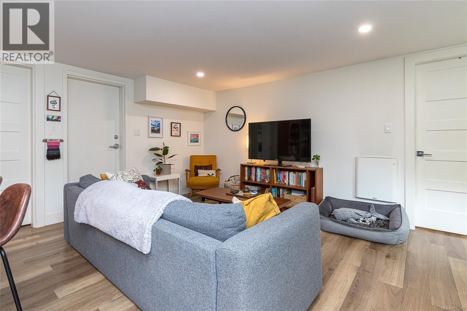  1150 McClure Street, Victoria