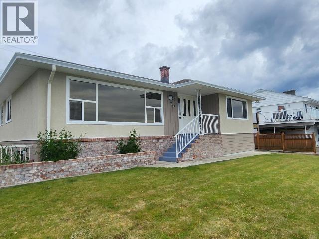 3926 MANITOBA AVE, Powell River
