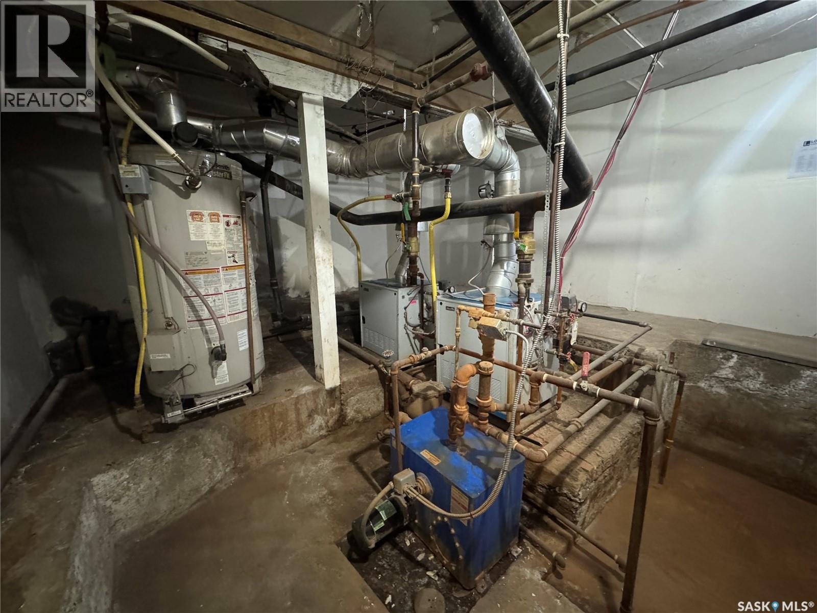 305 Queen STREET - Photo 3 of 13, Saskatoon, Saskatchewan