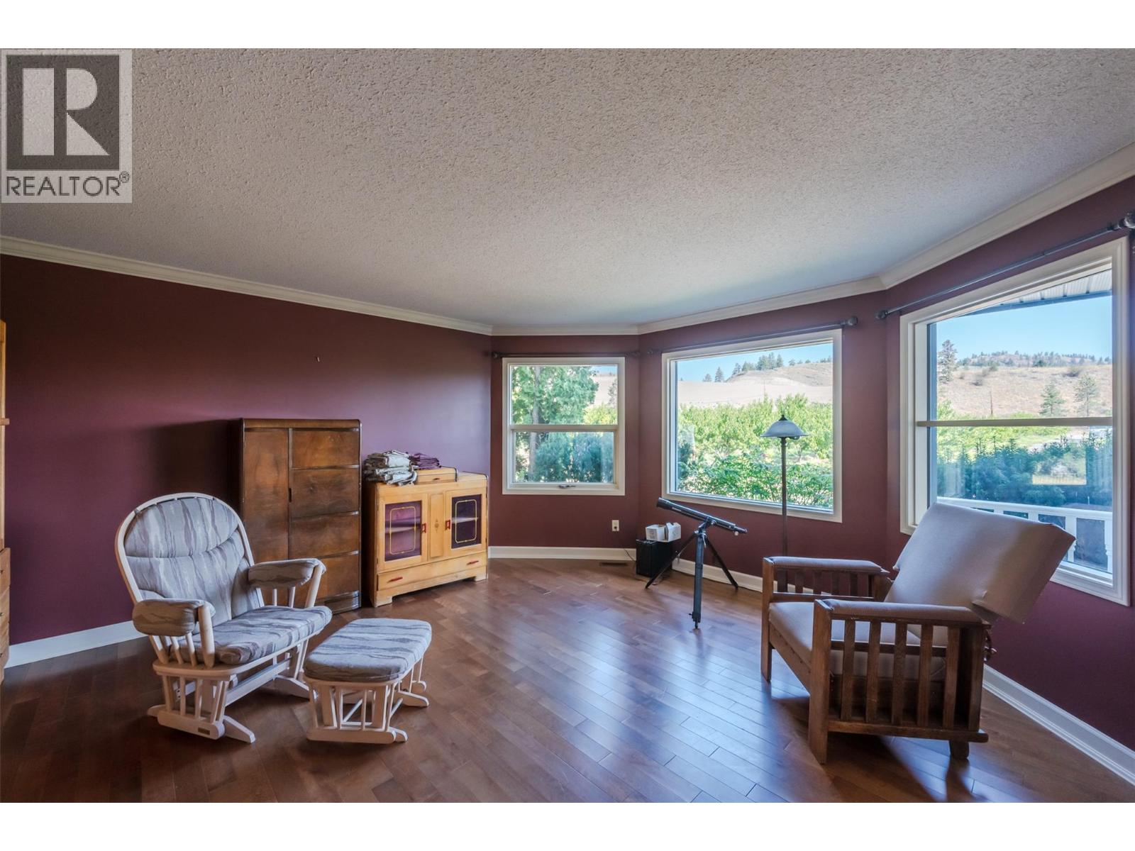  12021 JONES FLAT Road, Summerland