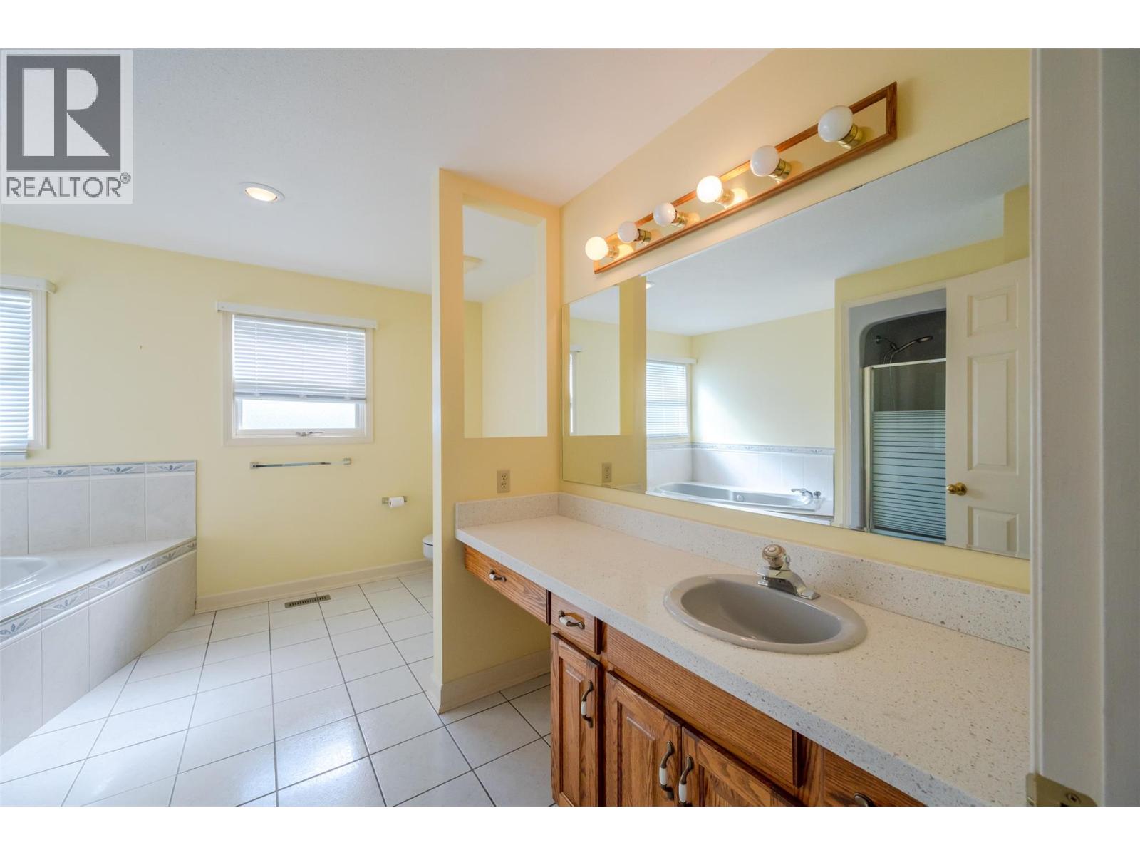  12021 JONES FLAT Road, Summerland