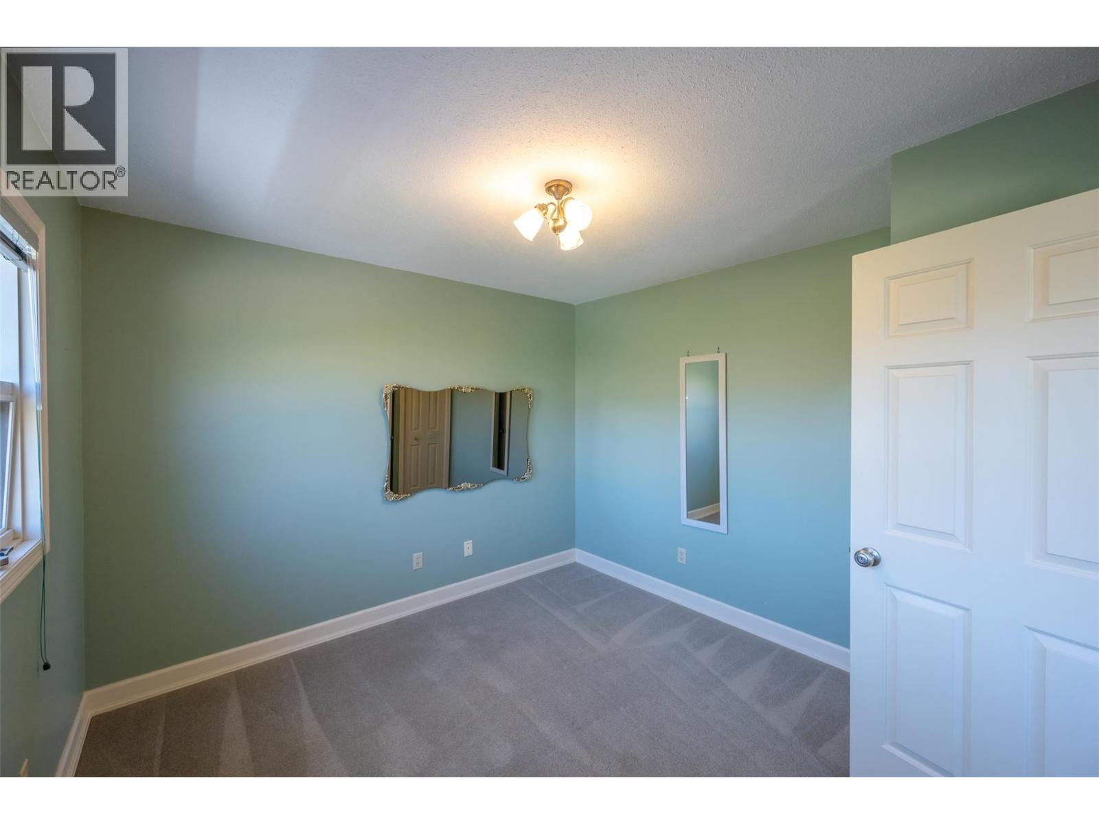  12021 JONES FLAT Road, Summerland