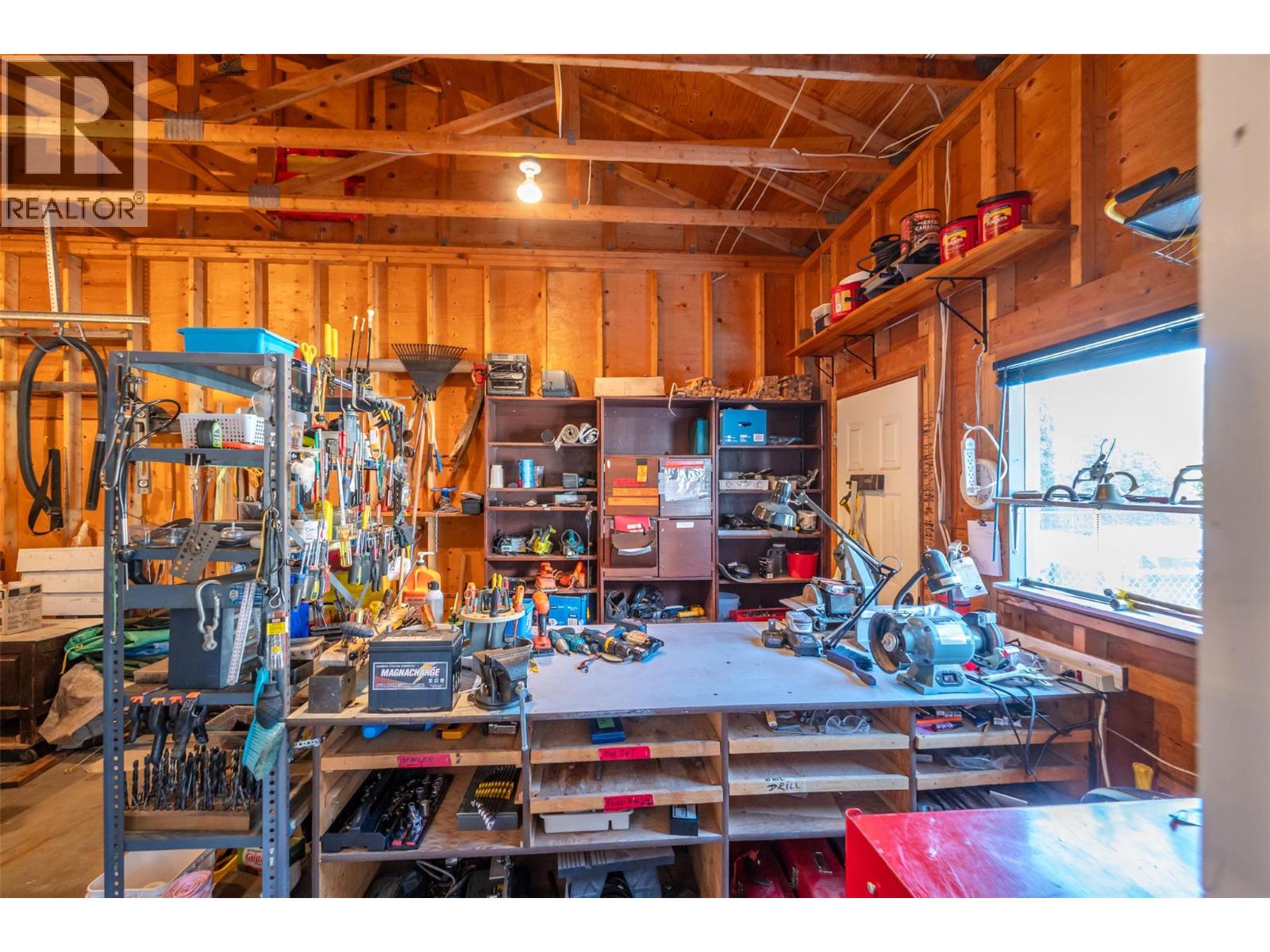  12021 JONES FLAT Road, Summerland
