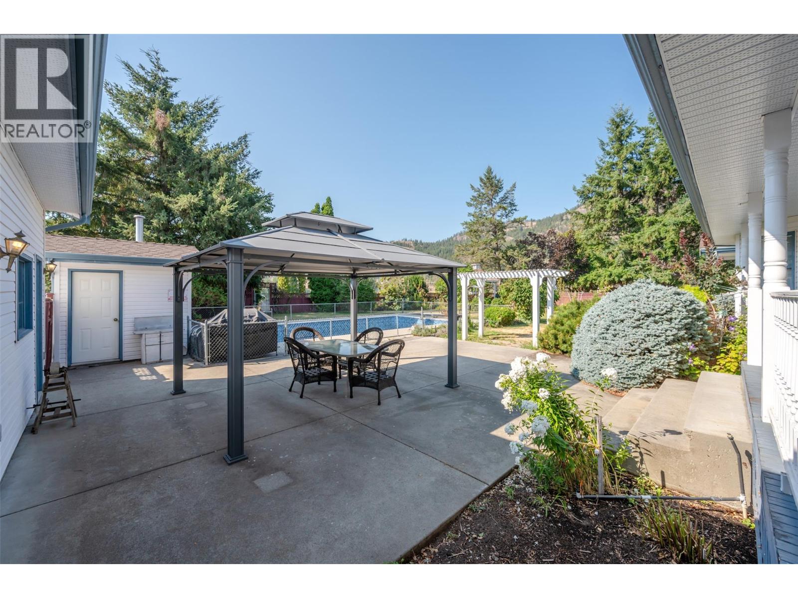  12021 JONES FLAT Road, Summerland