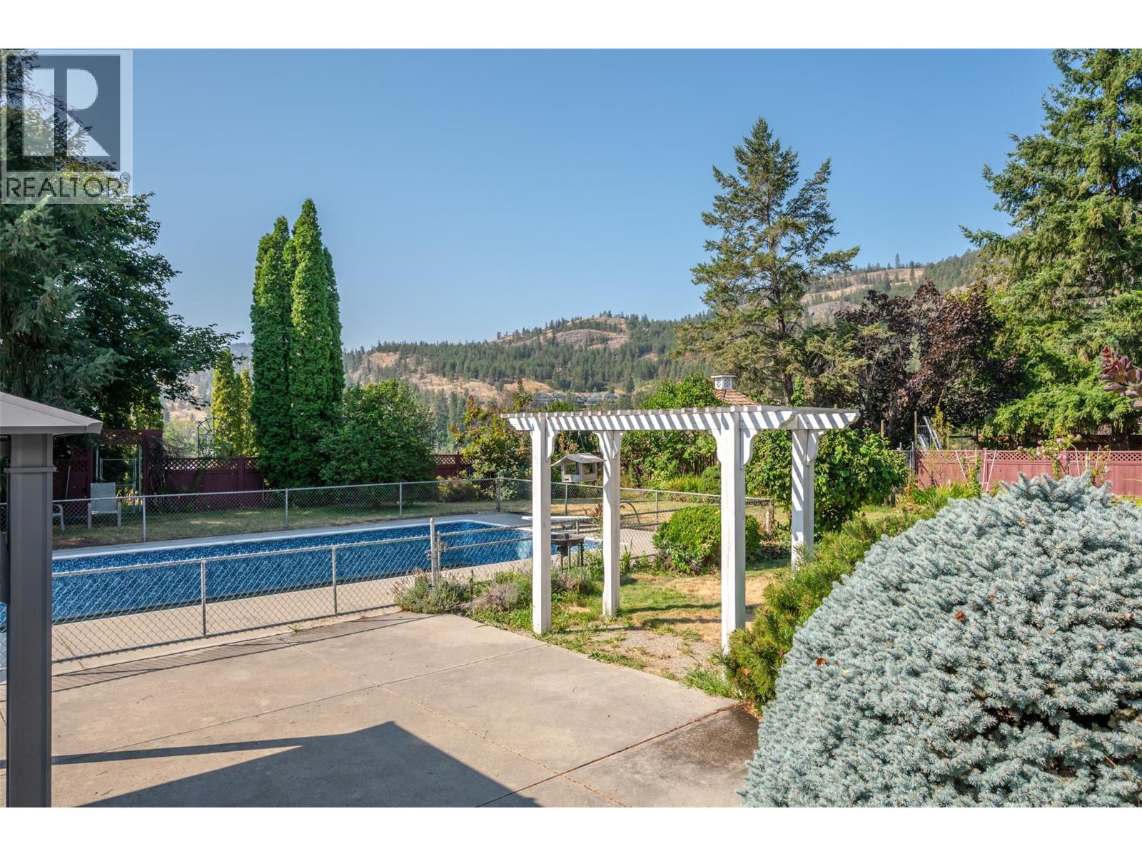  12021 JONES FLAT Road, Summerland