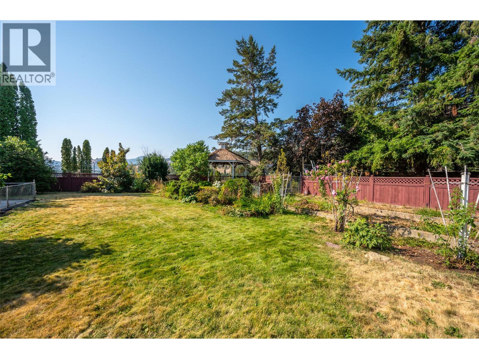  12021 JONES FLAT Road, Summerland