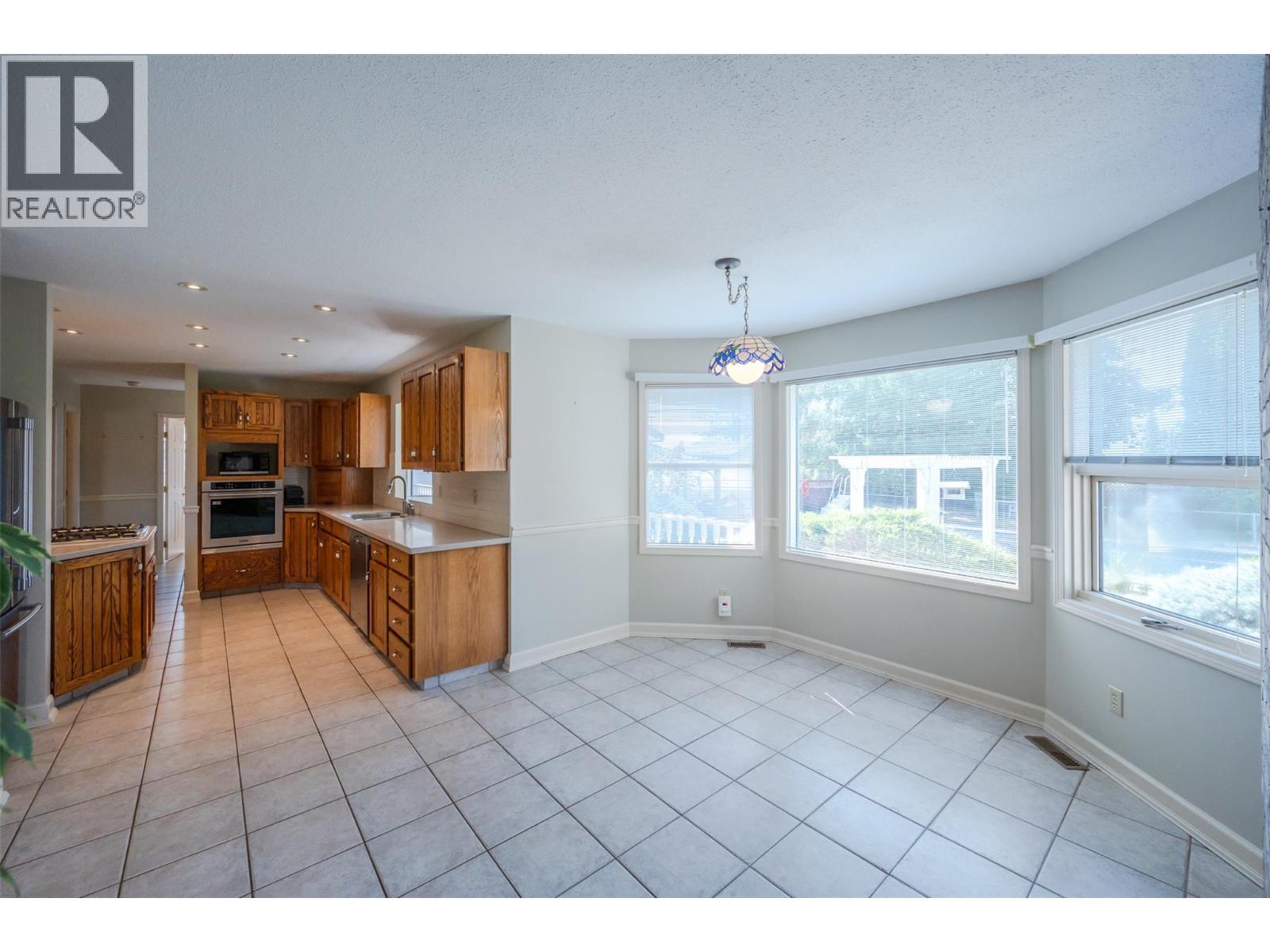  12021 JONES FLAT Road, Summerland