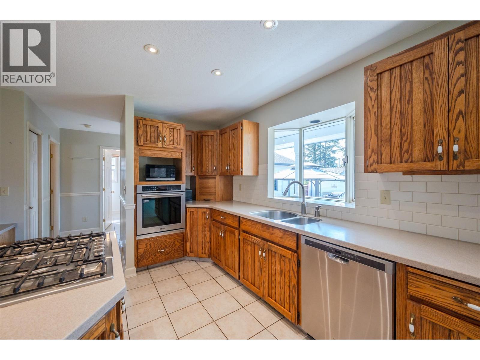  12021 JONES FLAT Road, Summerland