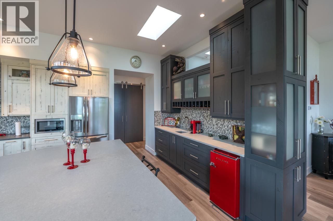  88 Lakeshore Drive, Penticton