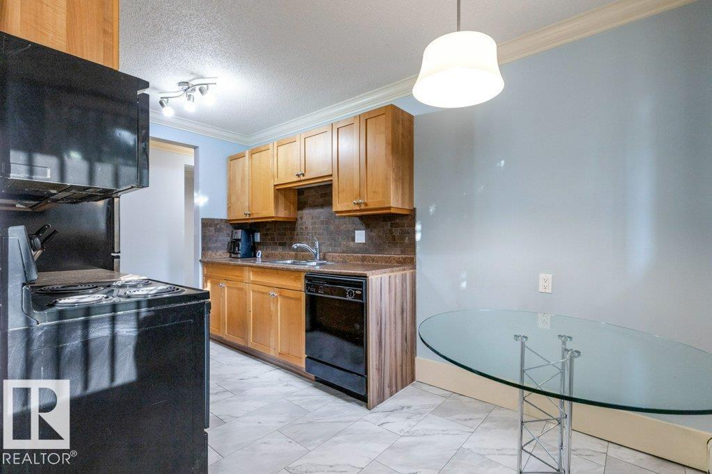 #101 11916 104 ST NW, Edmonton