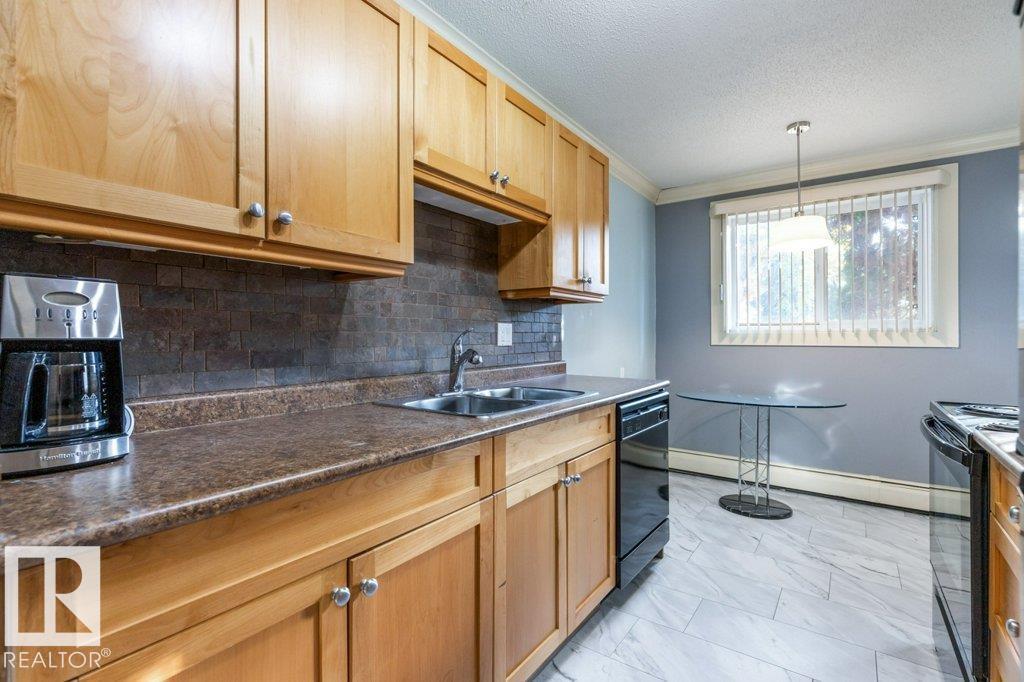 #101 11916 104 ST NW, Edmonton