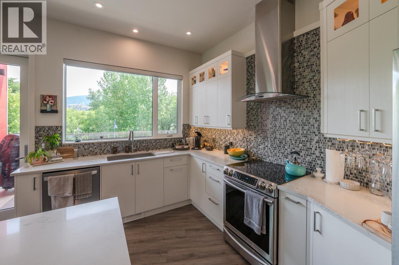  88 Lakeshore Drive, Penticton