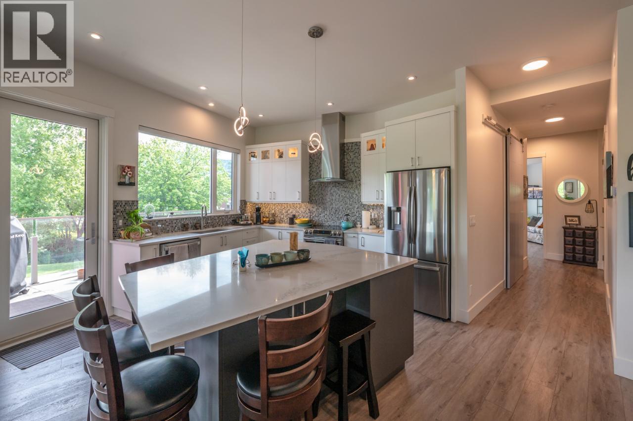  88 Lakeshore Drive, Penticton