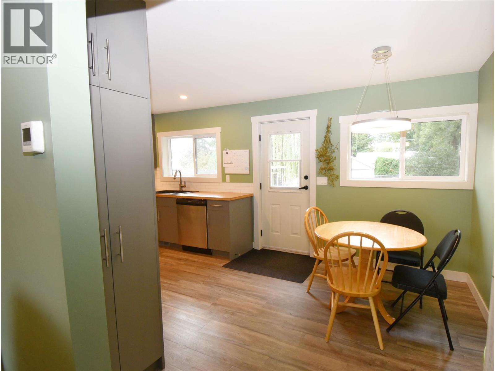 3050 Moray Street, Armstrong