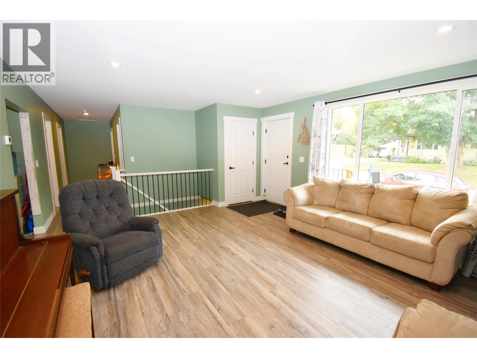 3050 Moray Street, Armstrong