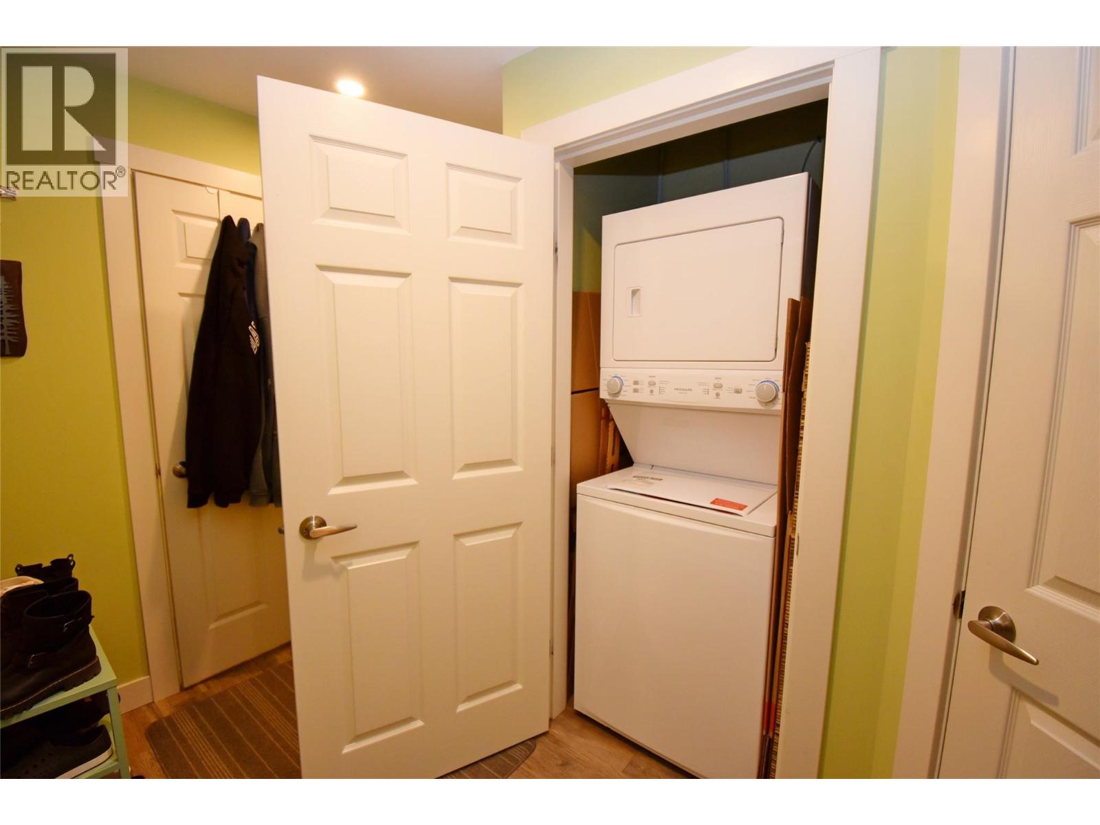 3050 Moray Street, Armstrong