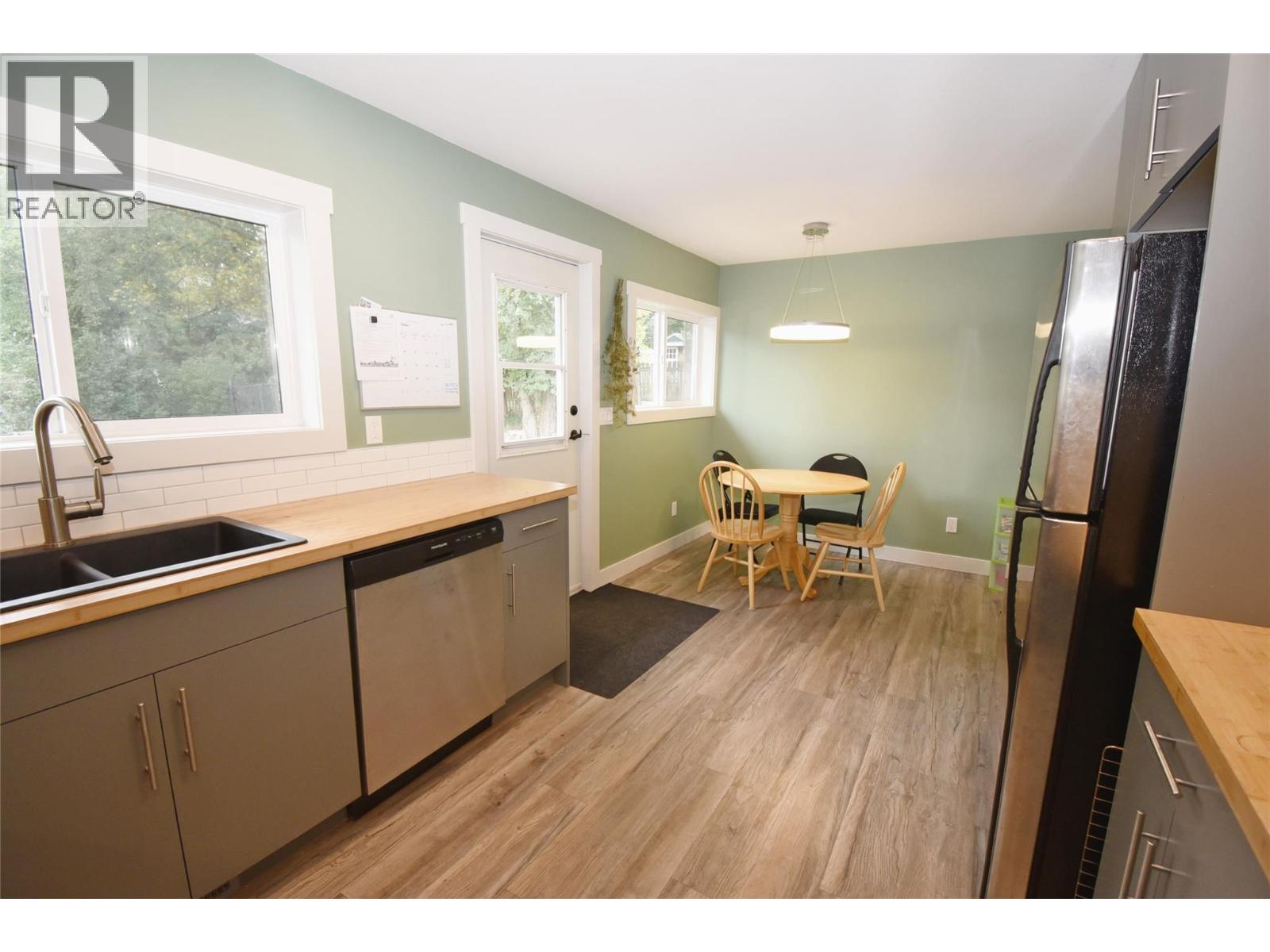 3050 Moray Street, Armstrong