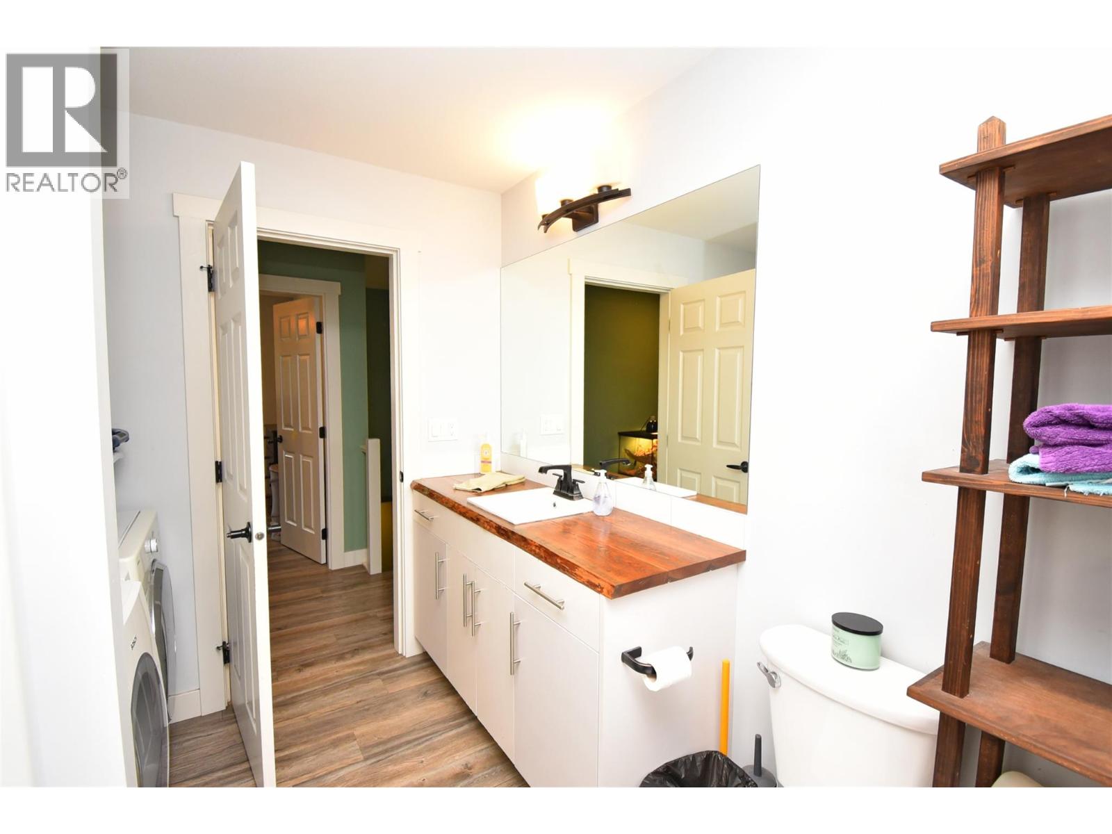 3050 Moray Street, Armstrong