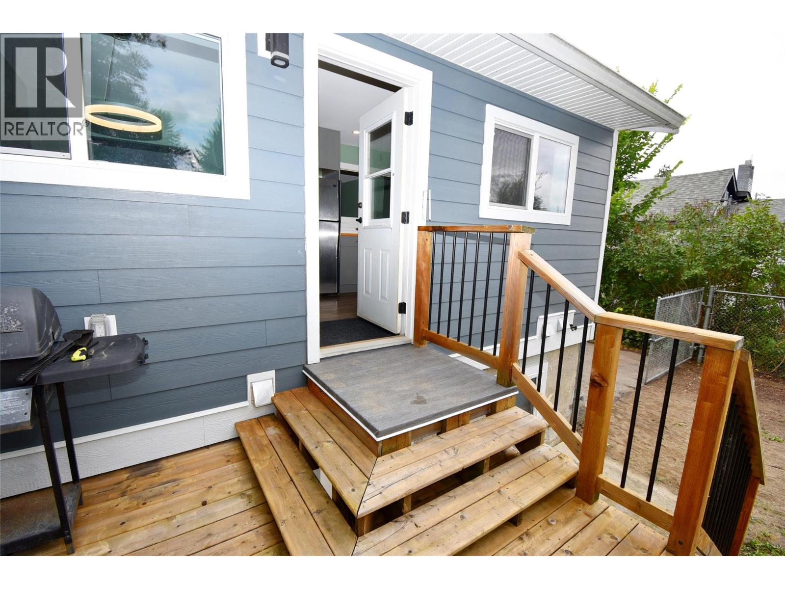 3050 Moray Street, Armstrong