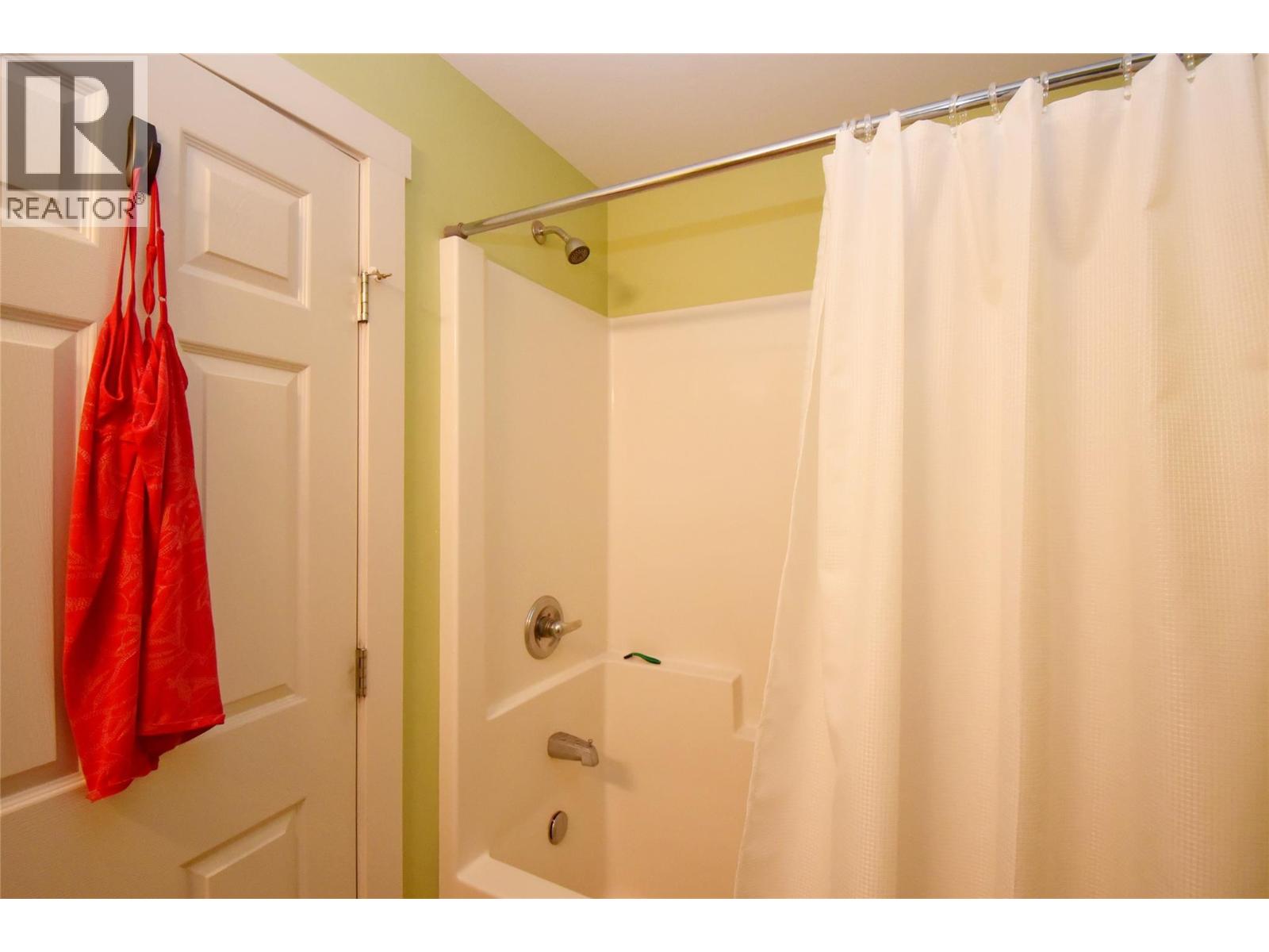 3050 Moray Street, Armstrong