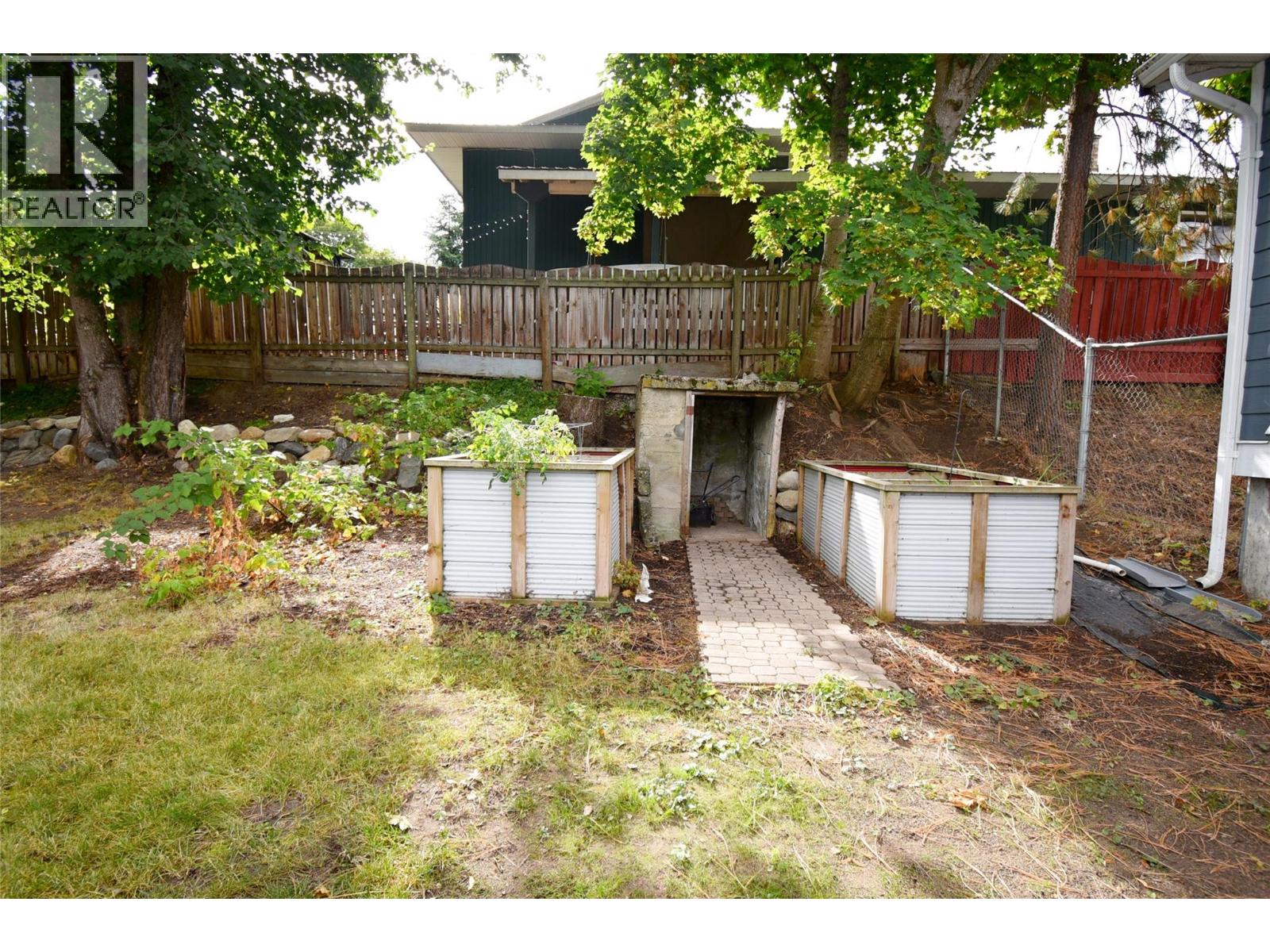 3050 Moray Street, Armstrong