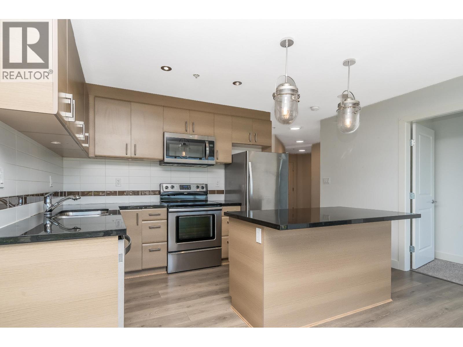 703 12079 HARRIS ROAD, Pitt Meadows