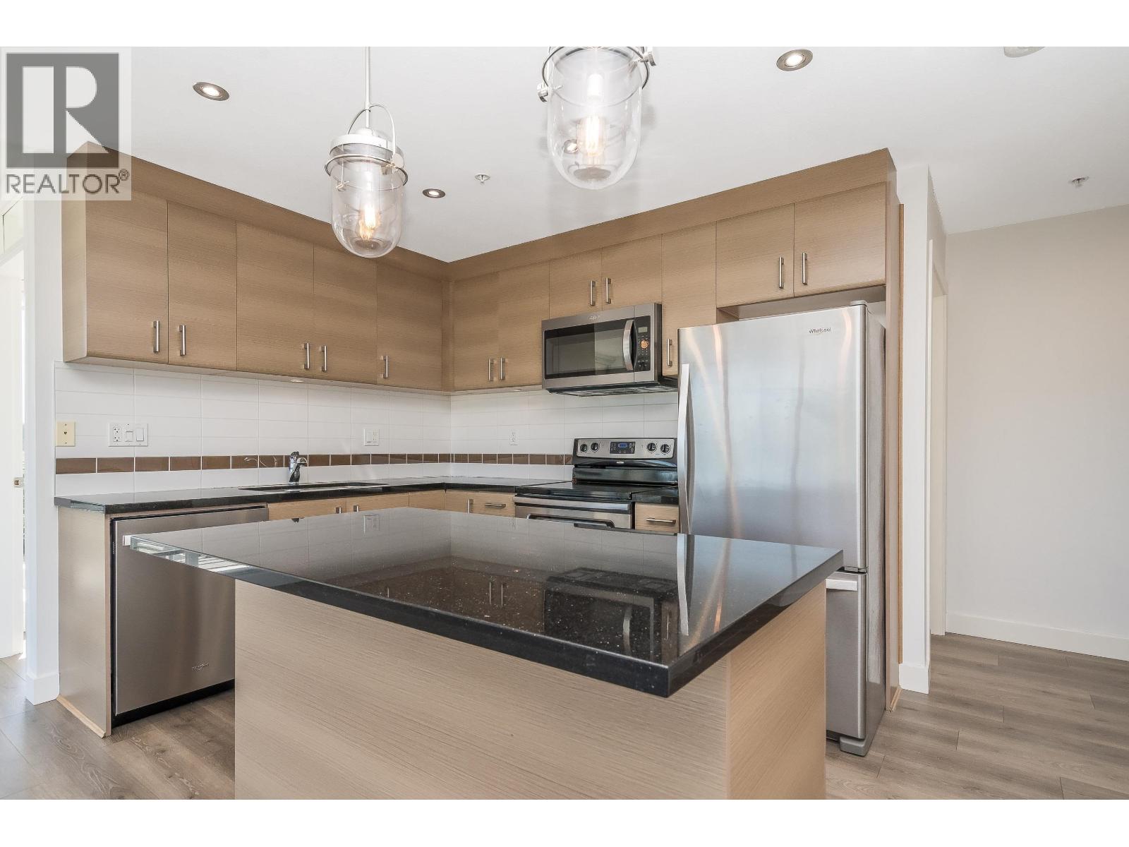 703 12079 HARRIS ROAD, Pitt Meadows