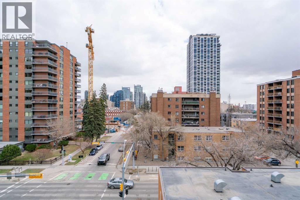 Single Family House for Sale in    Avenue SW Beltline Calgary 