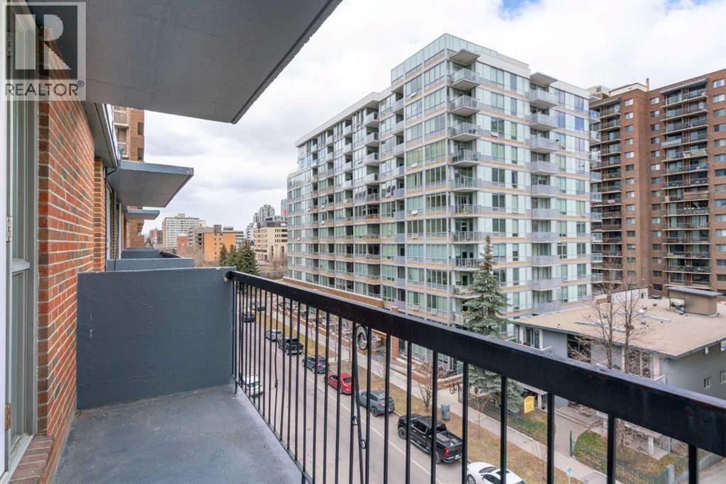 Single Family House for Sale in    Avenue SW Beltline Calgary 