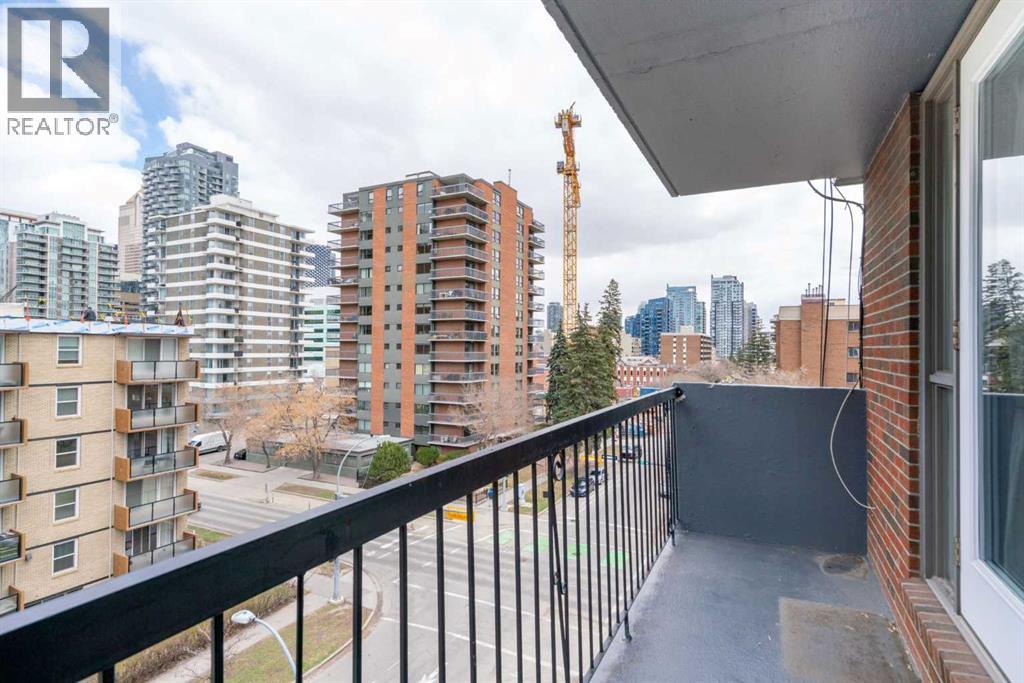 Single Family House for Sale in    Avenue SW Beltline Calgary 