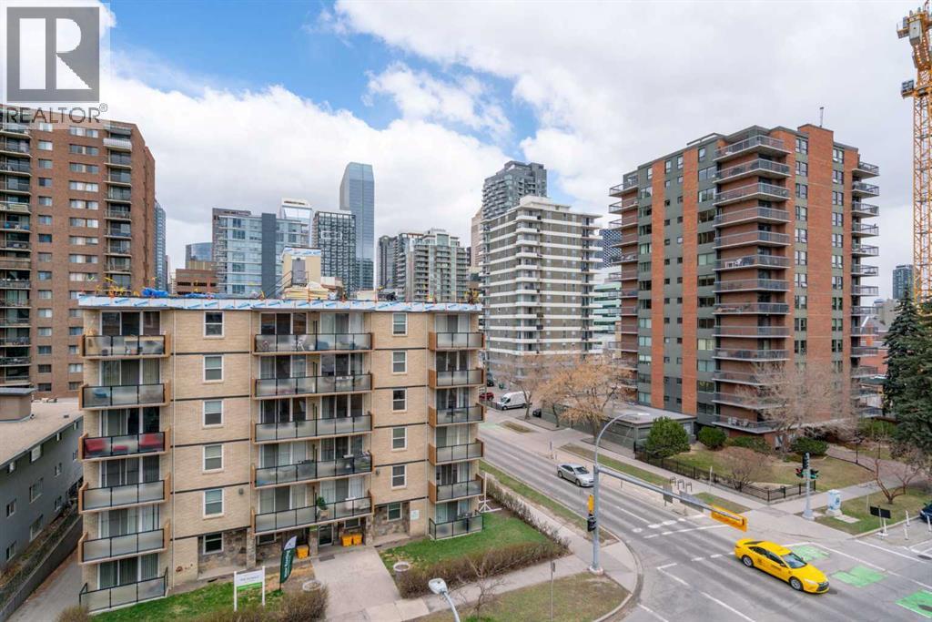 Single Family House for Sale in    Avenue SW Beltline Calgary 