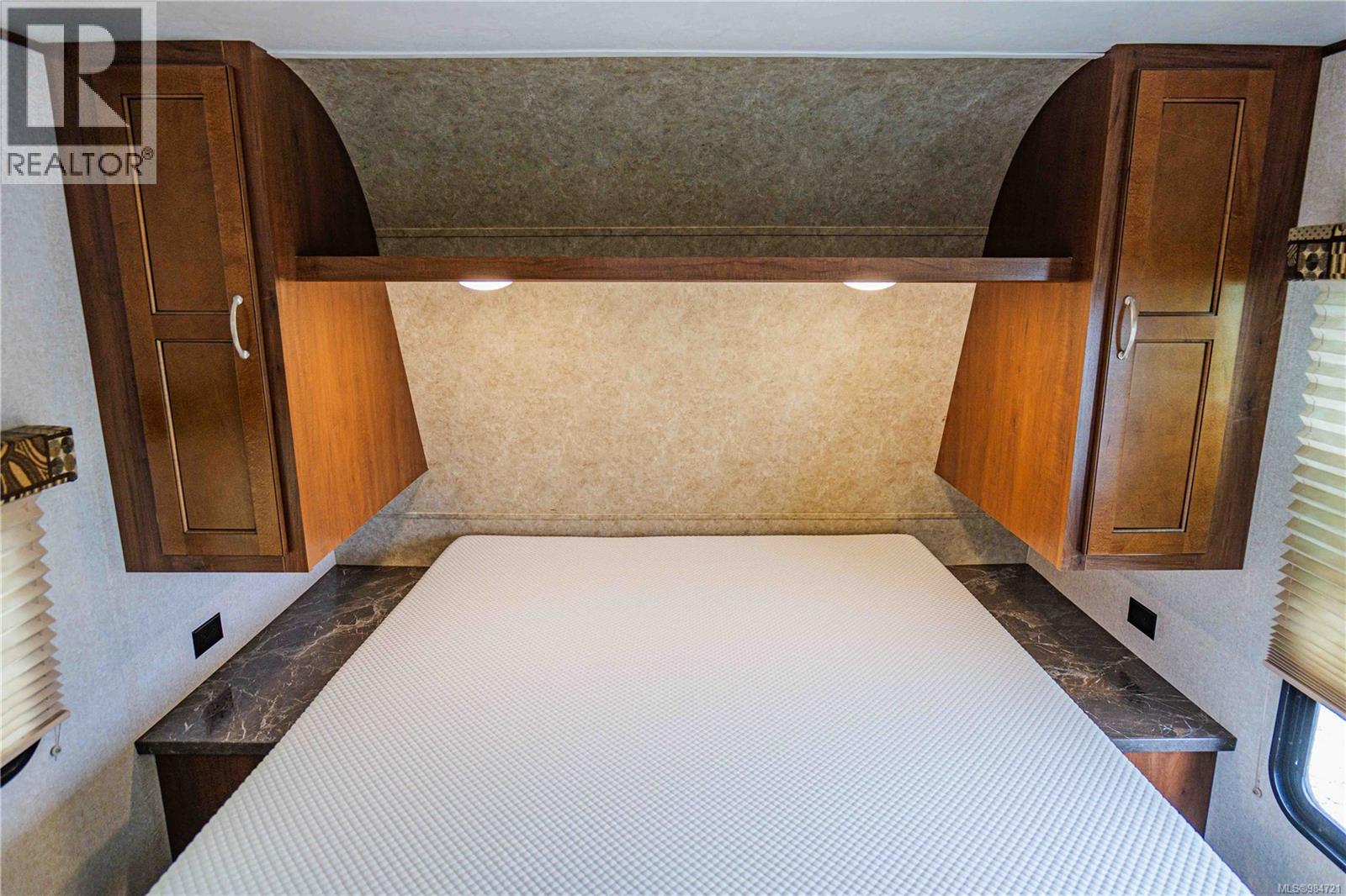 1182 Sixth Ave, Ucluelet