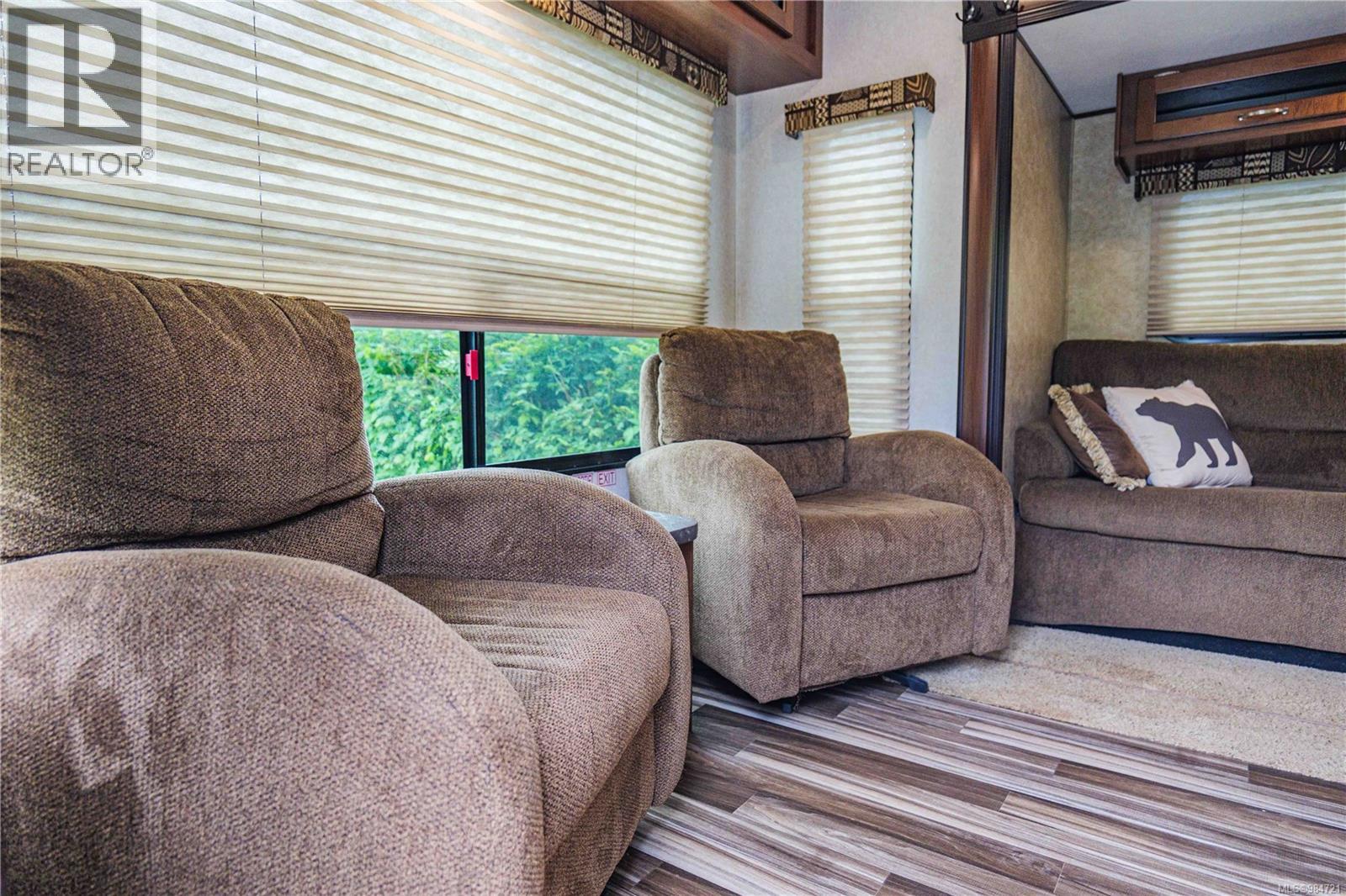 1182 Sixth Ave, Ucluelet