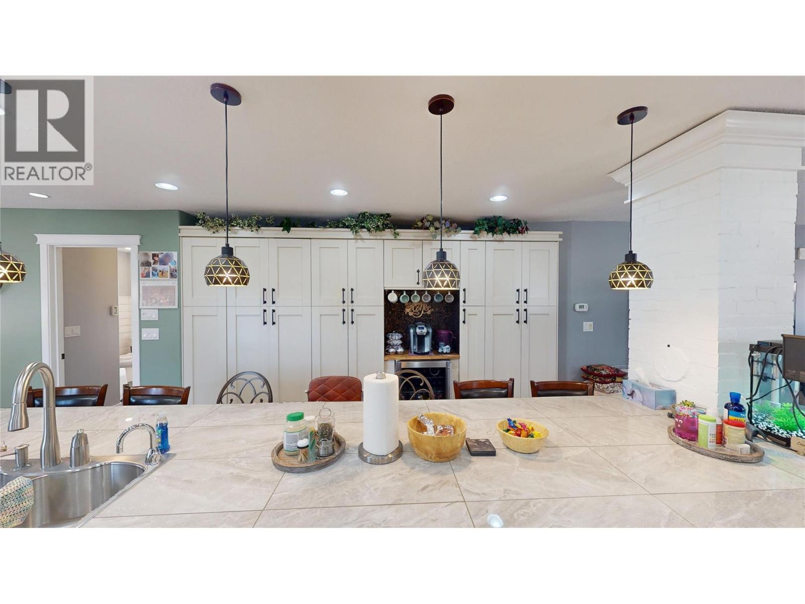 212 16TH Avenue N, Cranbrook