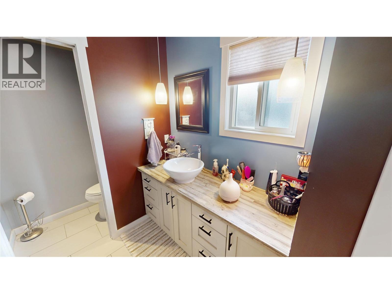 212 16TH Avenue N, Cranbrook