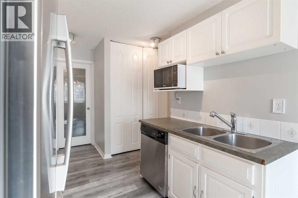 80 Piper Drive, Red Deer