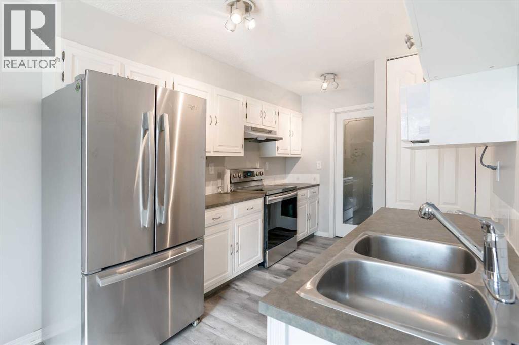 80 Piper Drive, Red Deer