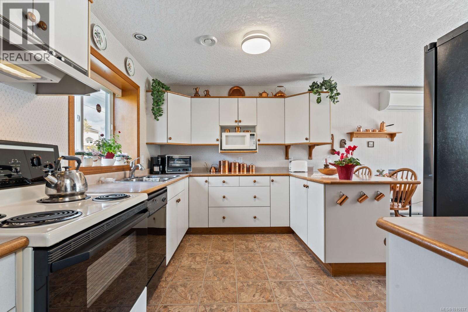  2449 Earls Court, Langford
