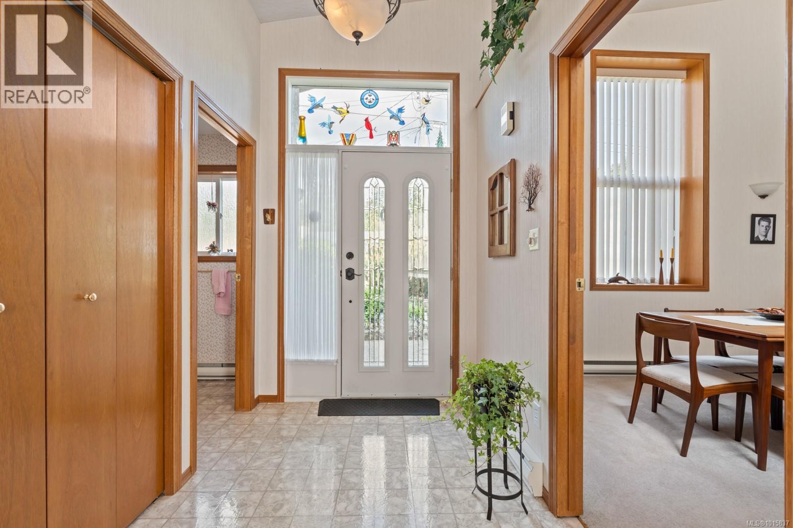  2449 Earls Court, Langford