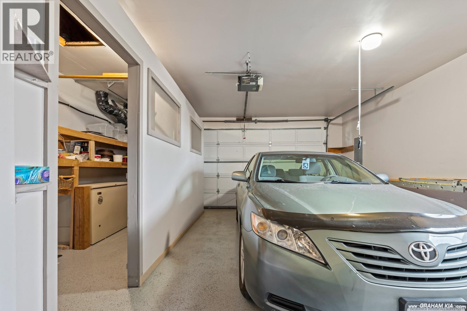  2449 Earls Court, Langford
