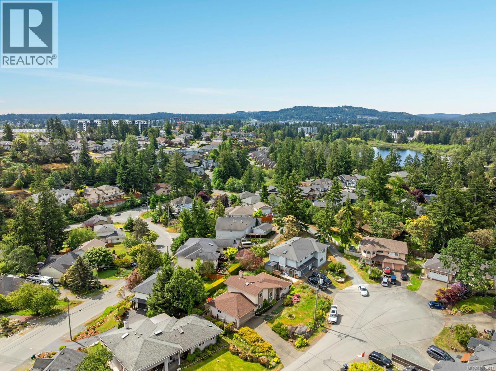  2449 Earls Court, Langford