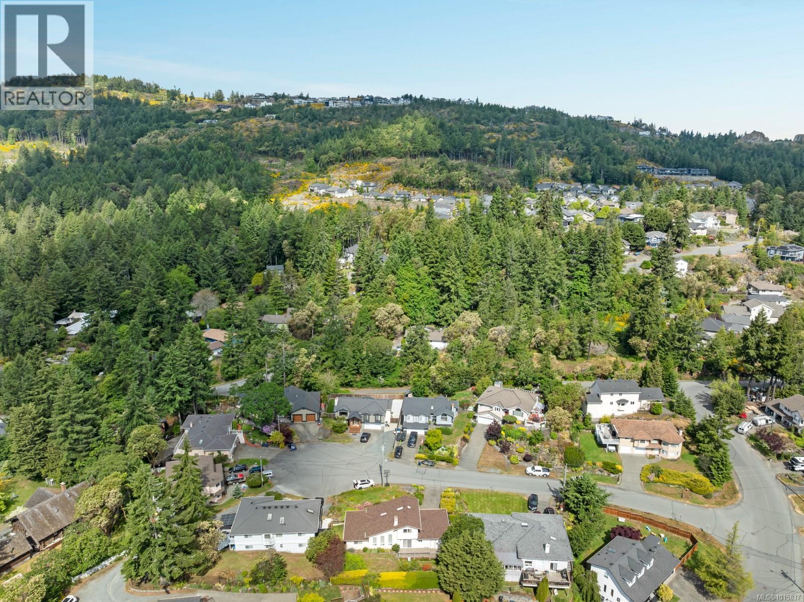  2449 Earls Court, Langford